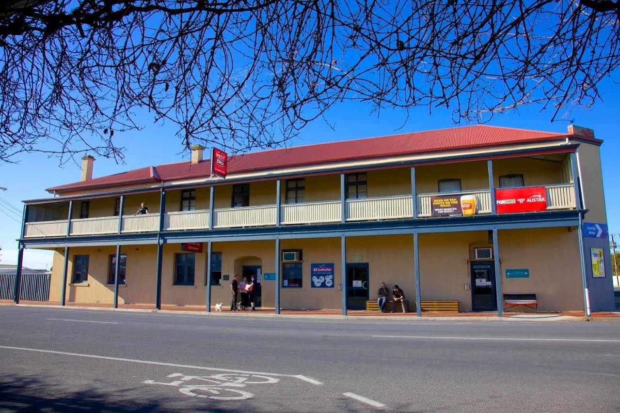 Crown Inn Hotel Kingston Se Exterior foto